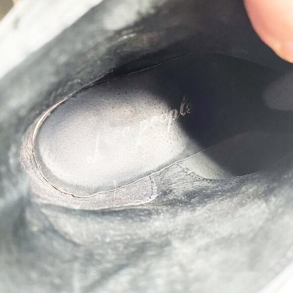 Free People Gray Nubuck Leather Ankle Boots Women's EU Size 39 Made in India EUC - Picture 8 of 10